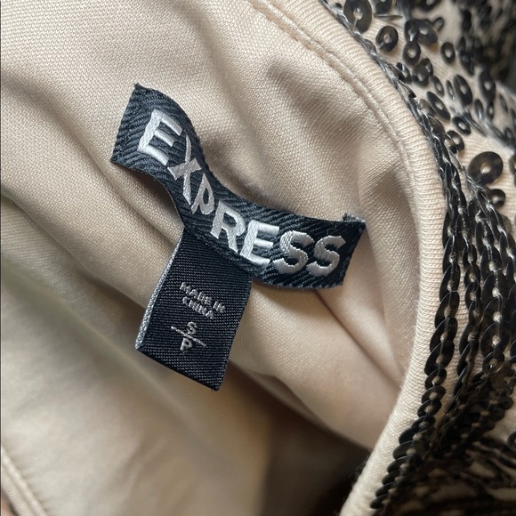 Express Gold Sequin Embellished Mini Skirt in Gold and Cream Small - Picture 5 of 5